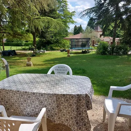 Le Parc A Parking Prive